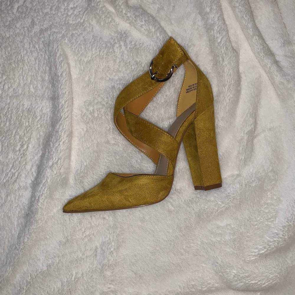 F21 heels